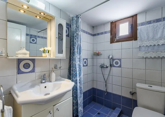 Spacious Family House With Sea View & Garden - Near Apartment *